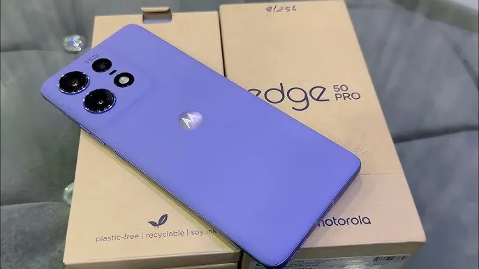 Motorola का प्रीमियम 5G फोन 50MP OIS कैमरा के साथ हुआ लॉन्च, 12GB रैम के साथ मिलेगा 125W फास्ट चार्जर